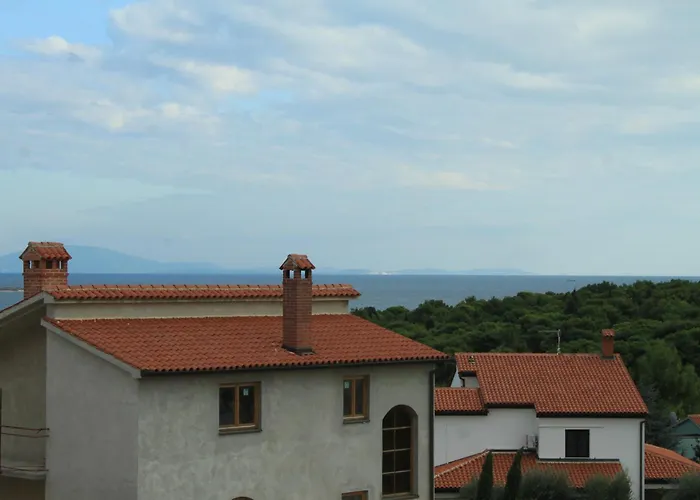 Πανσιόν With A Parking Space Premantura, - 7463 Μεντουλίν