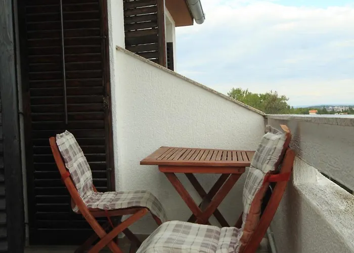 With A Parking Space Premantura, - 7463 Πανσιόν